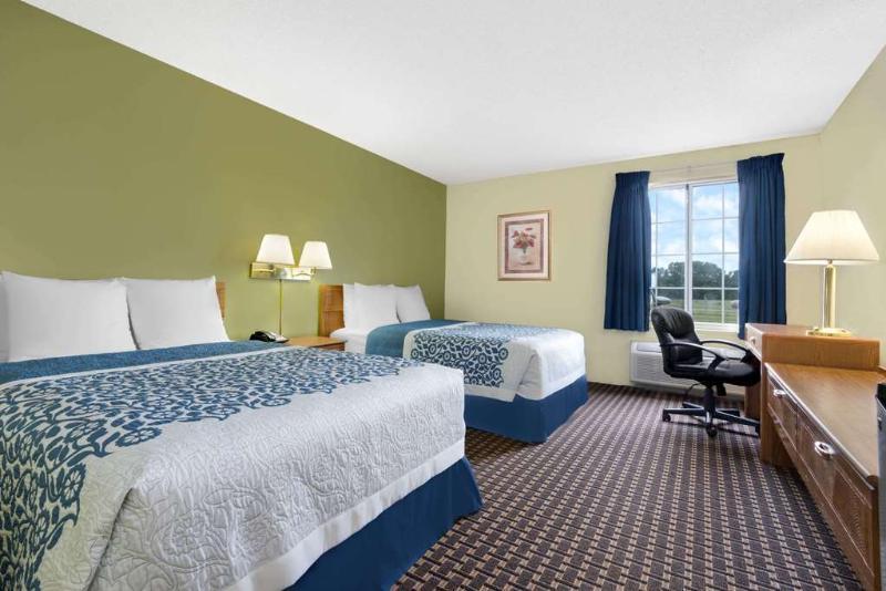Coratel Inn & Suites By Jasper Newton Exterior foto